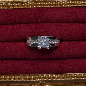 925 Sterling Silver Round Cut CZ with accented band ring